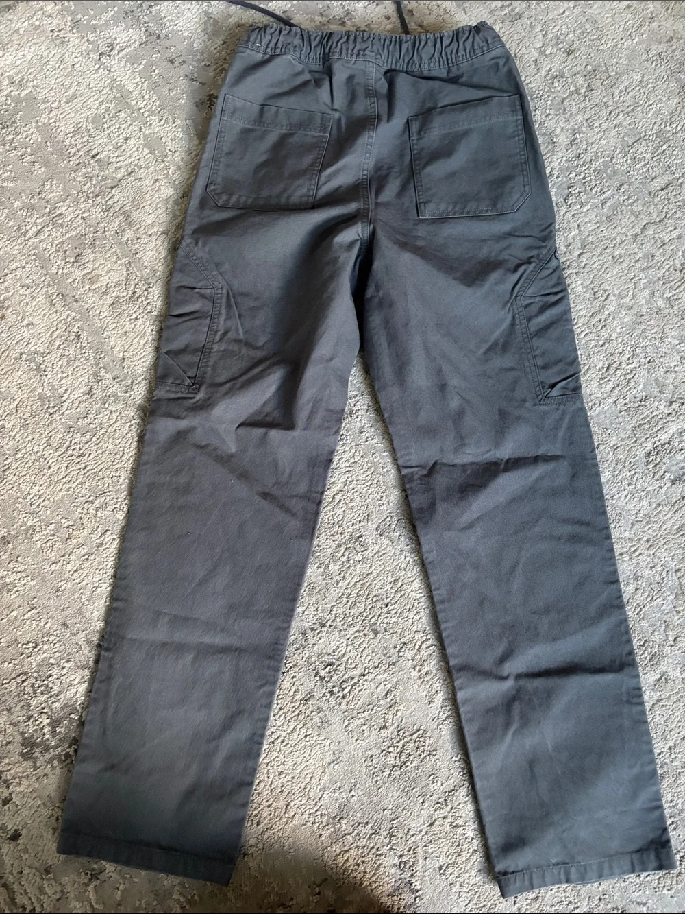 Jordan Men’s Gray Cargo Pants with Utility Pockets
